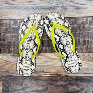 Havaianas Women's Snake Print Flip Flops - Yellow